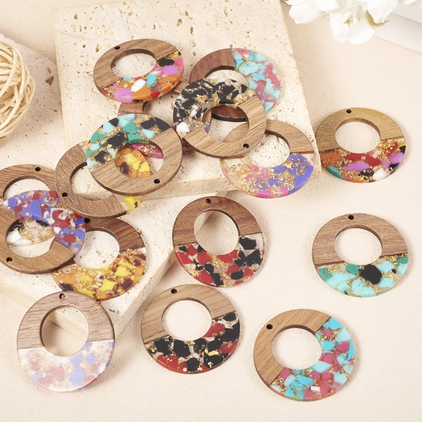 16-20pcs 38mm Natural Wooden Donut Pendants Hollow Round Resin & Walnut Wood Charms for Jewelry Making Women Earrings Necklace
