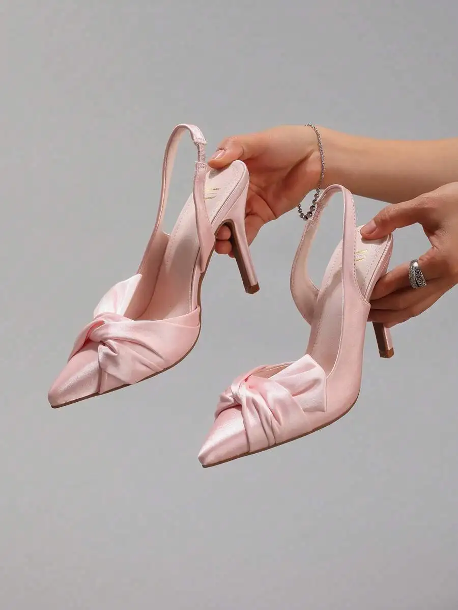 Zapatos de Tacón con Punta en Pico y Tira Trasera de Rafia para Mujer SHUZIA – Elegantes, Tejidos a Mano y Ideales para Vacaciones. Día de San Valentín