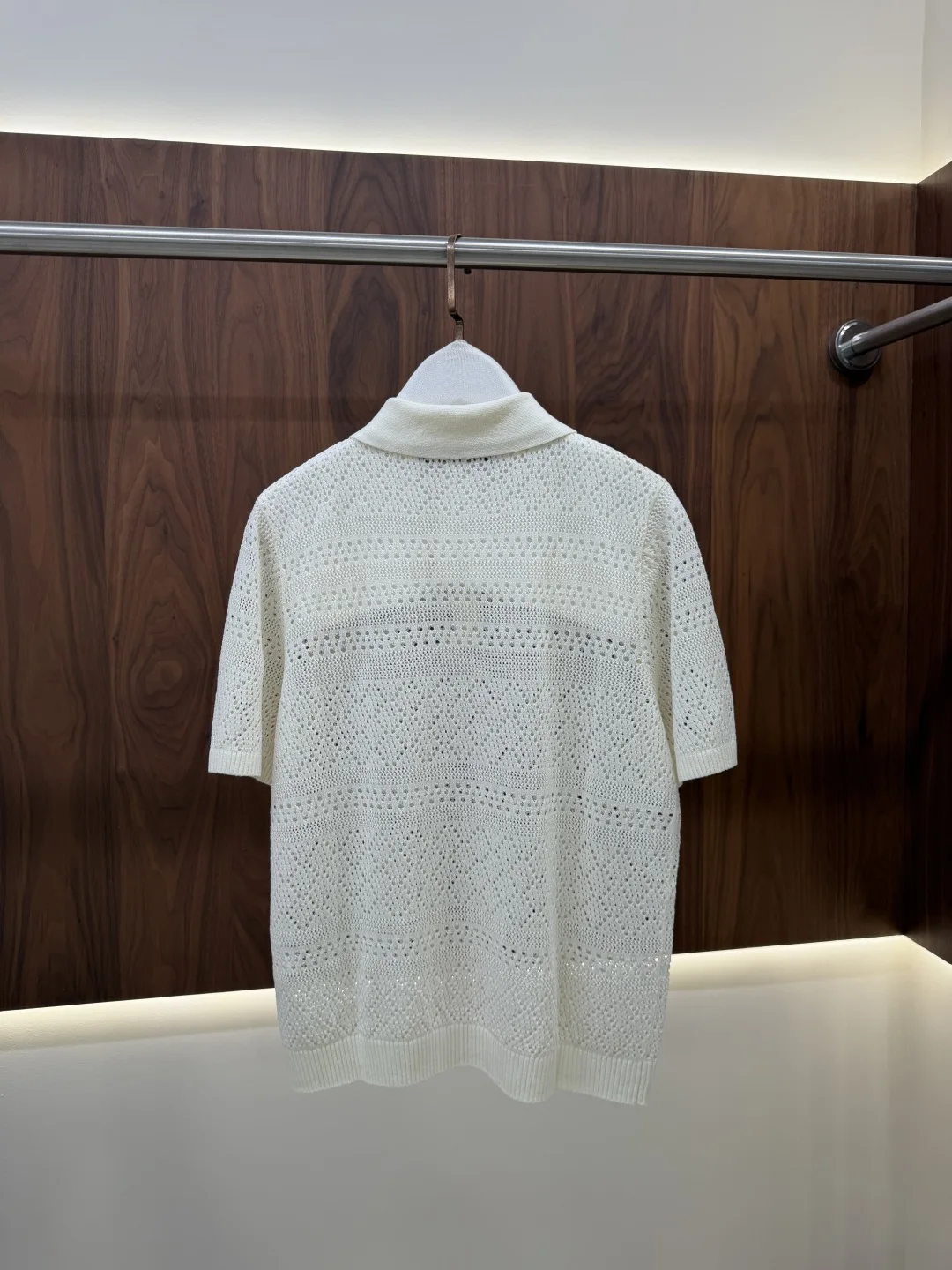 Women's Summer 2026 New Arrival: Minimalist Cotton-Linen Knit Top with Collar, Partial Button Placket, and Cut-Out Detail