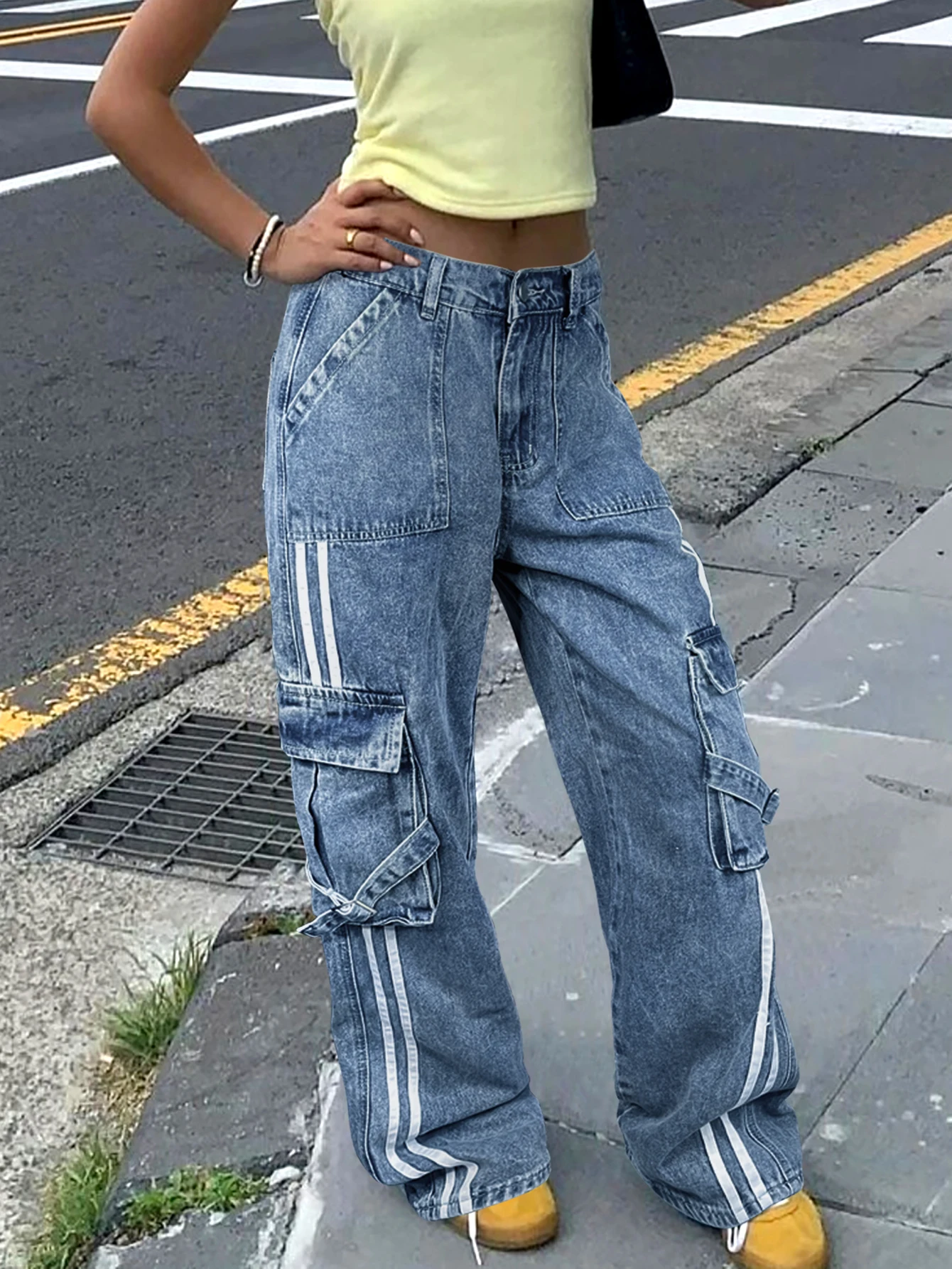 Clamshell pocket overalls, baggy version of inelastic striped side pocket loops with Y2K and Kpop style straight leg jeans