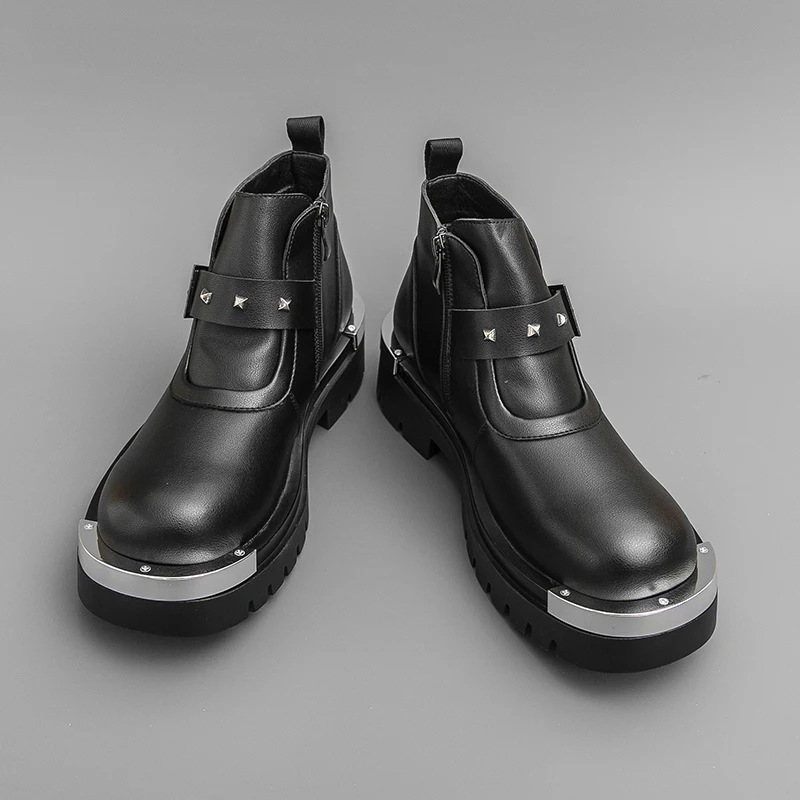 Four SeasonsNewAnkle Boots Hot-selling Metal Rivet Buckle Strap Side Zipper Shoes Motorcycle Boots Streetwear High Top Footwea