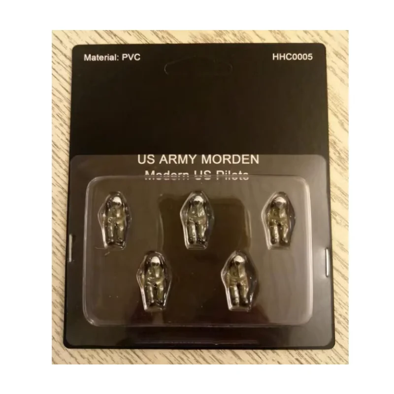 

1:72 Scale Plastic Material Modern American Pilot Group 5 Suitable Tank Helicopter Scenes Collectible Decorative Gifts Display