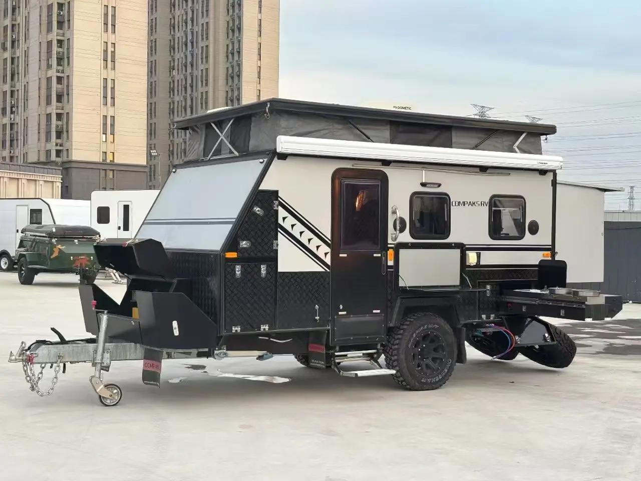 

Camper off Road Travel Trailer Factory Supply Two Bunk Beds Off Road House Trailer Horse Trailer