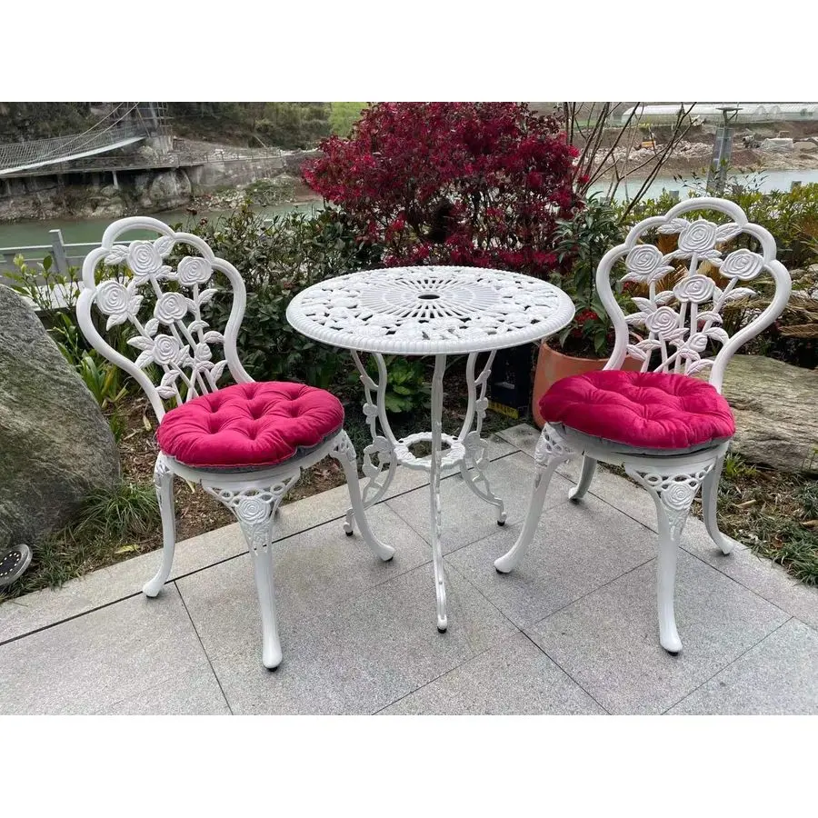 

Комплект садовой мебели из 5 предметов: стол и стулья из литого алюминия, водонепроницаемый и устойчивый к солнечному излучению, цвет розовый с белым