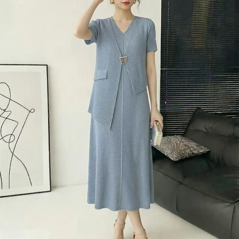 

Miyake Pleated Dresses 2026 Summer New Short Sleeve Jacket Vest Long Dress 2-Piece Set Simple Elegant Women's Commuter Clothing