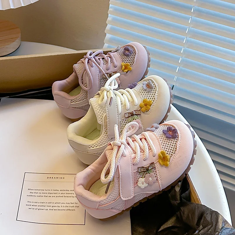 2026 Girls' Spring/Summer New Style Sneakers Pink Cute Flower, Fashion Versatile Casual Shoes, Leather Upper, Non-Slip Soft Sole