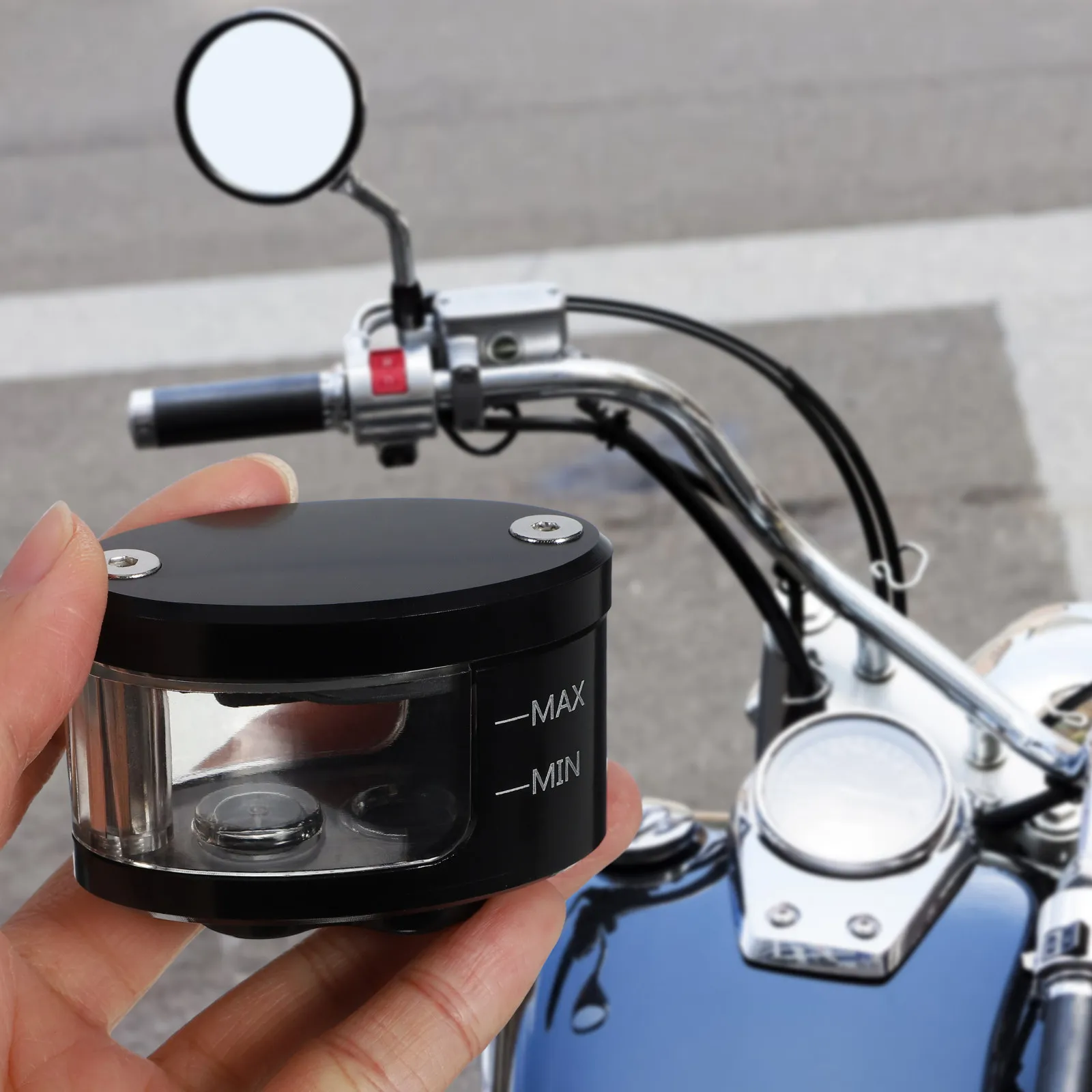 

Motorcycle Brake Clutch Fluid Reservoir Tank Aluminum Alloy Brake Oil Cup Auxiliary Fuel Tank Universal Fitment Motorcycle