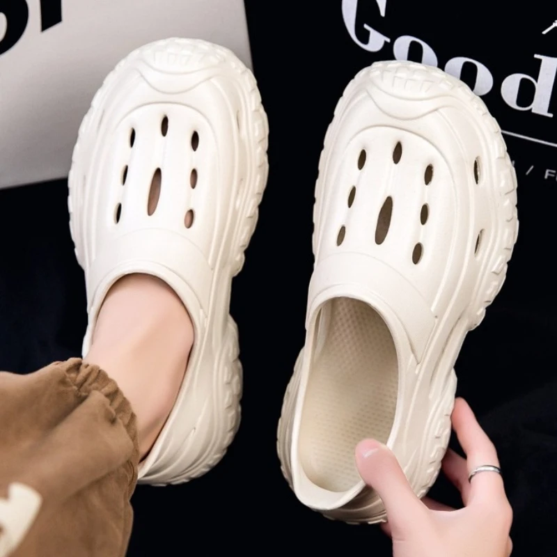 Nuevas sandalias ligeras de EVA de Color sólido para hombre, bolso de punta redonda de gran tamaño de verano con diseño perforado y transpirable