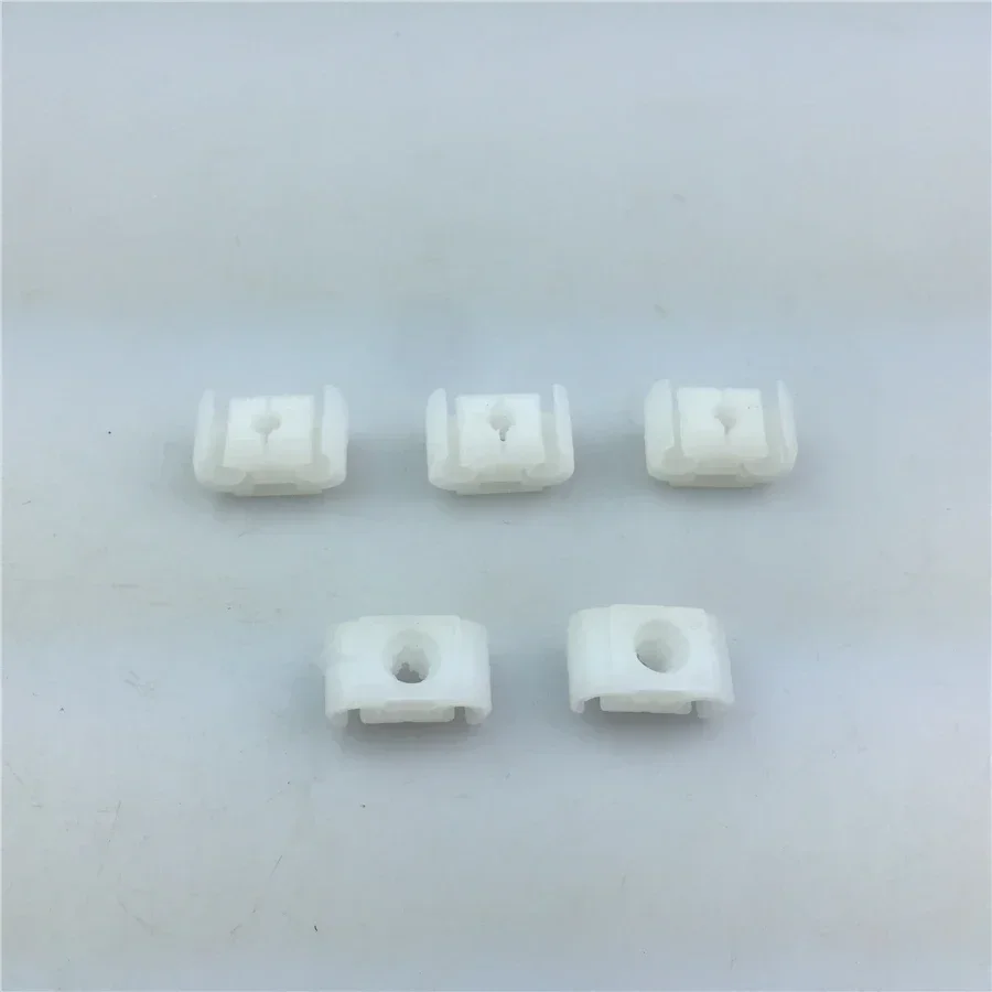 For Santana Sang Chery Automotive Tubing Card Chassis Line Card Plastic Wire Harness Snap Clamp Universal Pipe Clip
