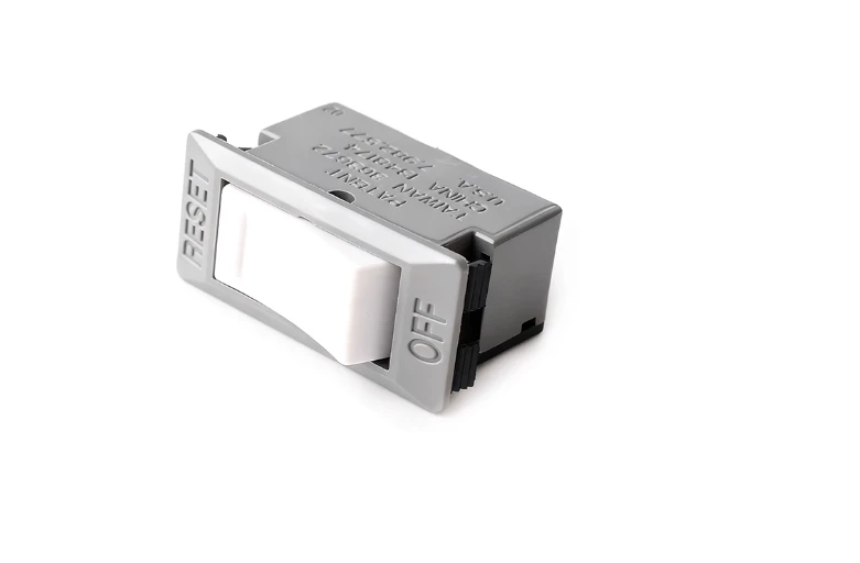 2 buah saklar beban berlebih tipe kapal 10A250V pelindung arus dua dalam satu dengan lubang 13 * 29, saklar reset satu tombol