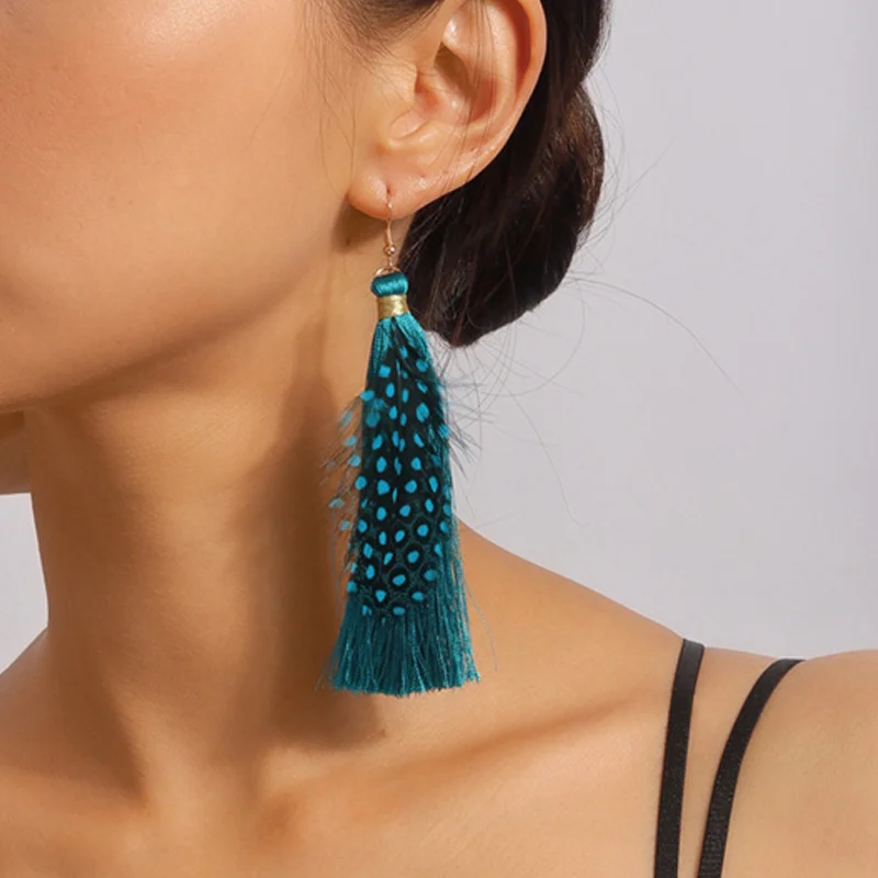 Aihua Boho lange Feder Ohrringe für Frauen schicke Huggies Zigeuner Fransen Ohrringe handgemachte Aussage Schmuck Geschenke – Detail 14