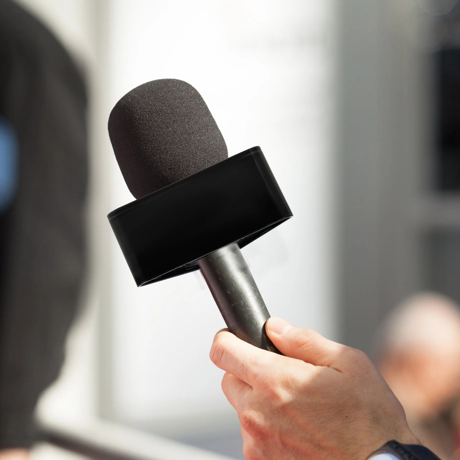 

2Pcs Useful Mic Logo Flag Station Easy to Disassemble and Install for Interviews Black Microphone Station Logo