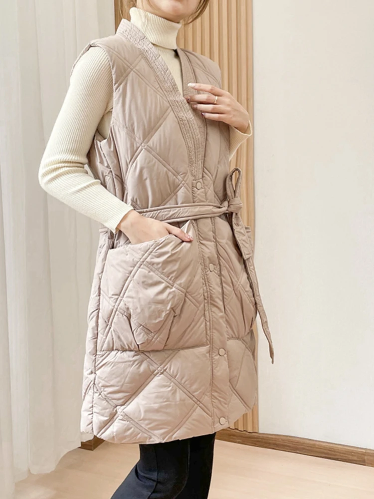 FTLZZ Autumn Winter Women Light Puffer Parka Outwear Casual V-neck Sleeveless Vest Jacket White Duck Down Coat with Belt