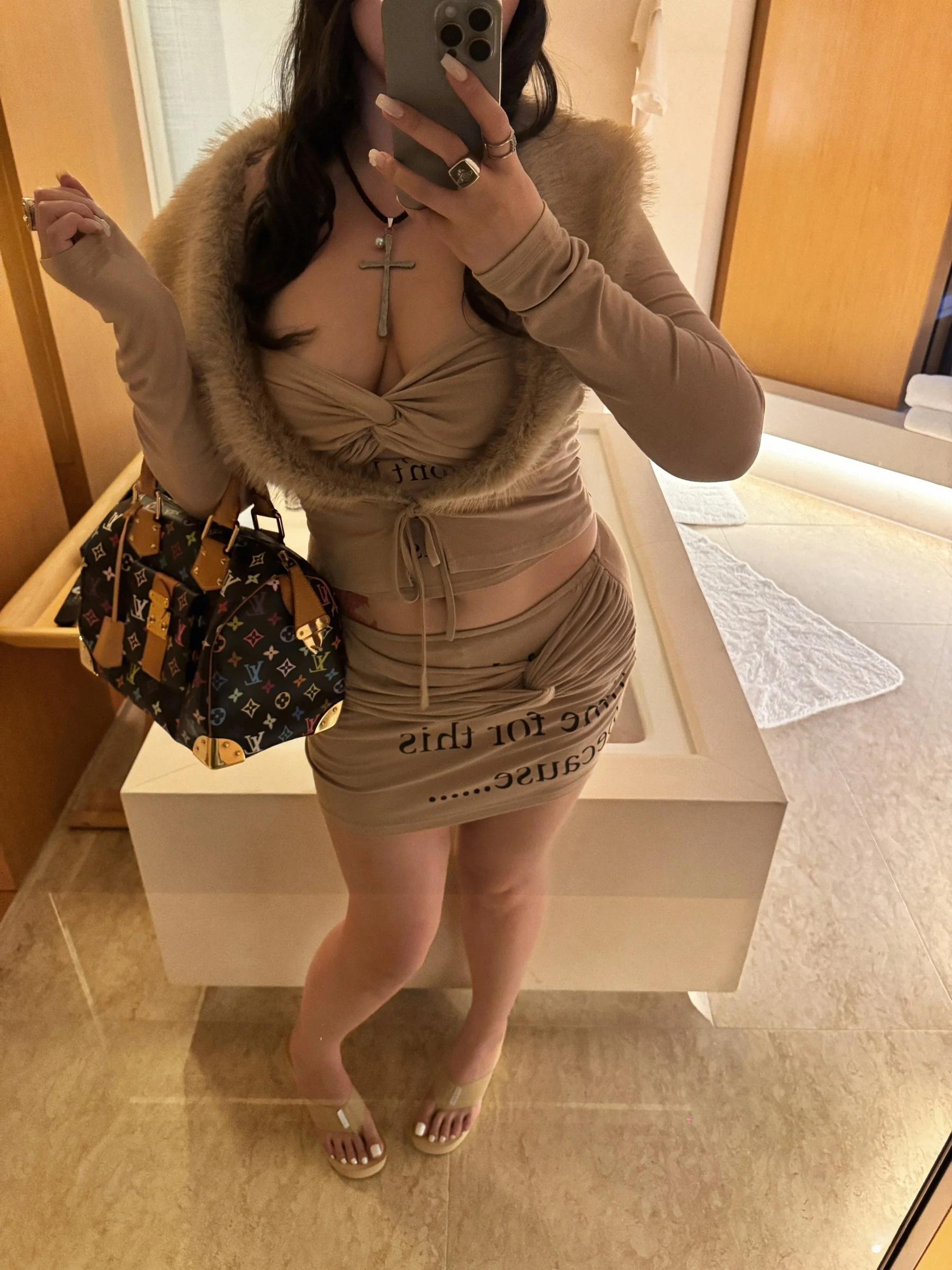 

Boolibyoo Ella Вдохновение, большой размер, пикантный меховой воротник для девочек, комплект с узлом и ремешком, комплект юбки, высокоэластичный универсальный крой