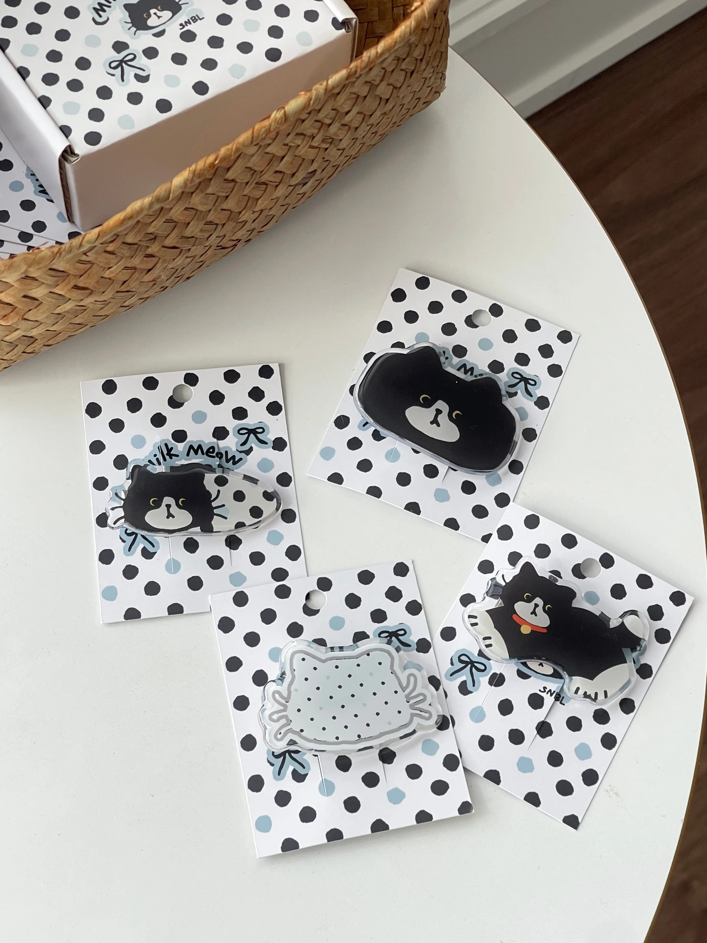 Cute Acrylic Hair Clip Cartoon Cow  Design Forehead Organizer Daily Hair Mess Fixing Tool Lovely Forest Girl Tribe Accessory