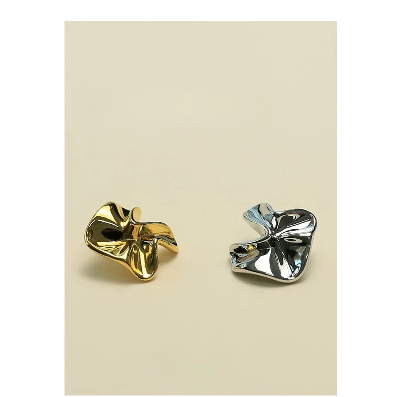 5pcs Beautiful Gold Color Buttons Creative Twisted Lotus Leaf Shape Metal Buttons Clothes Accessories