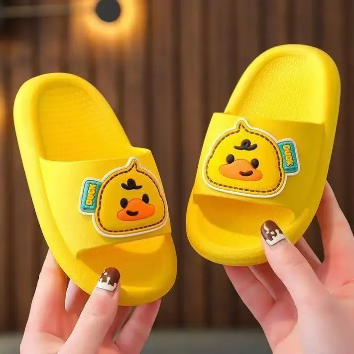 Gelbe Enten-Kinderpantoffeln, Sommerliche Rutschfeste Weichsohlen-Sandalen für Babys und Kleinkinder, Innen- und Badezimmer-Slides Verfügbar für – Detail 2
