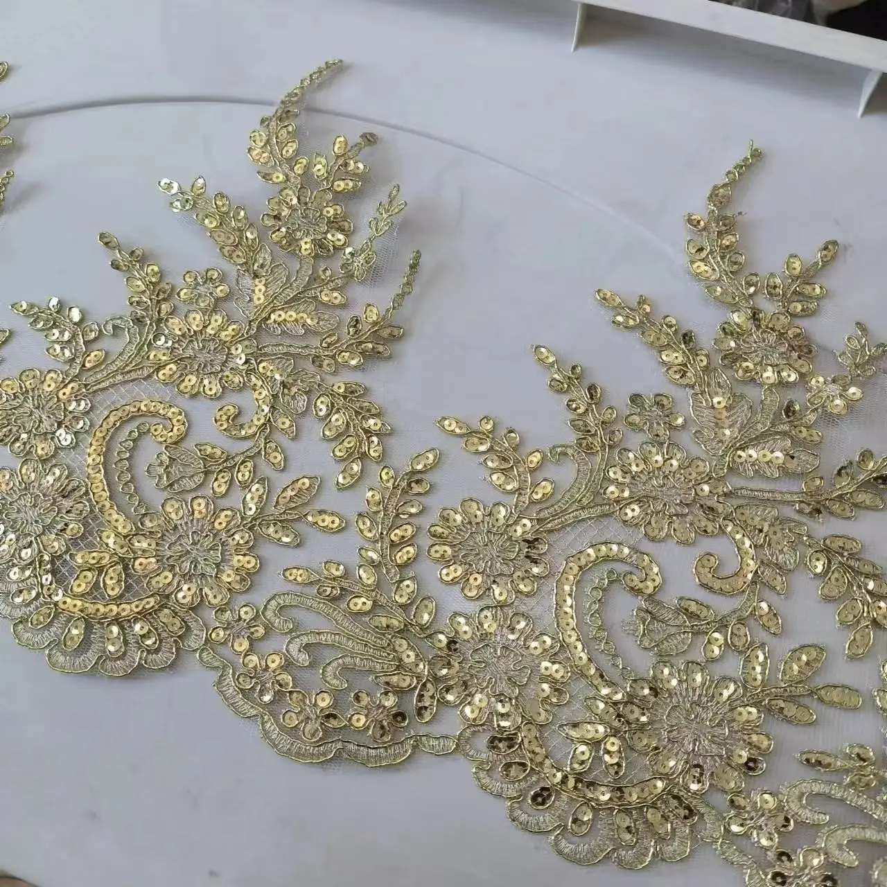 1 Yard Sequin Gold Thread Lace Flower Applique Trim Edge Handmade diy Material Wedding Clothing Applique Flower Timimg 25cm wide