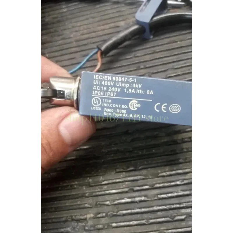 Sakelar batas ZCMD21