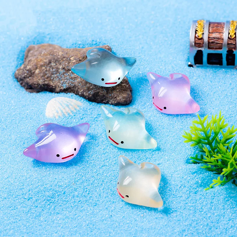 10/20/30 Uds. Mini pez diablo brillante resina en miniatura luminosa pequeña Manta Ray jardín Micro paisaje Animal marino decoración del hogar