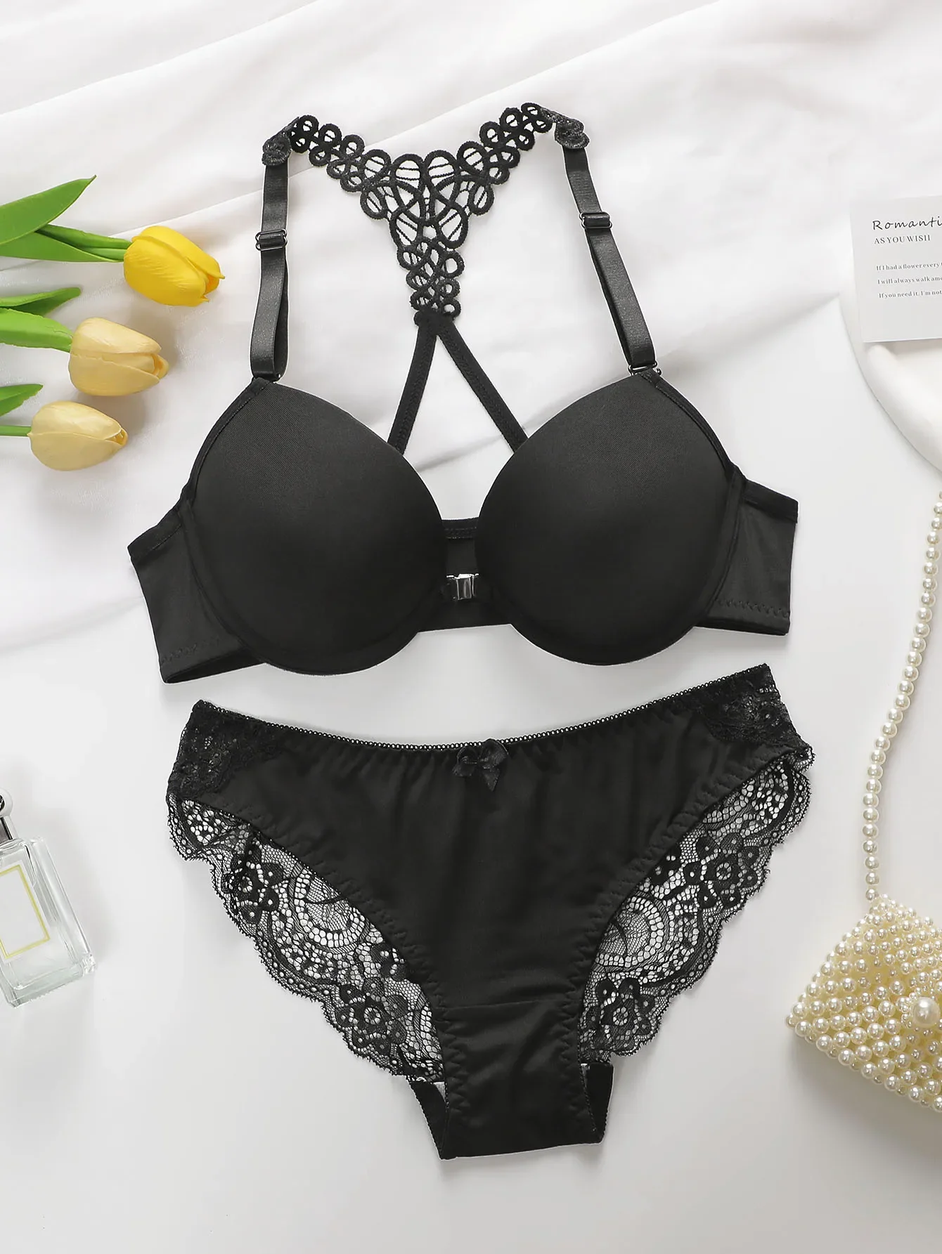 طقم ملابس داخلية حمالة صدر للسيدات باللون الأسود والأحمر والأزرق مع حواف فولاذية بإبزيم أمامي جميل من الخلف A2128