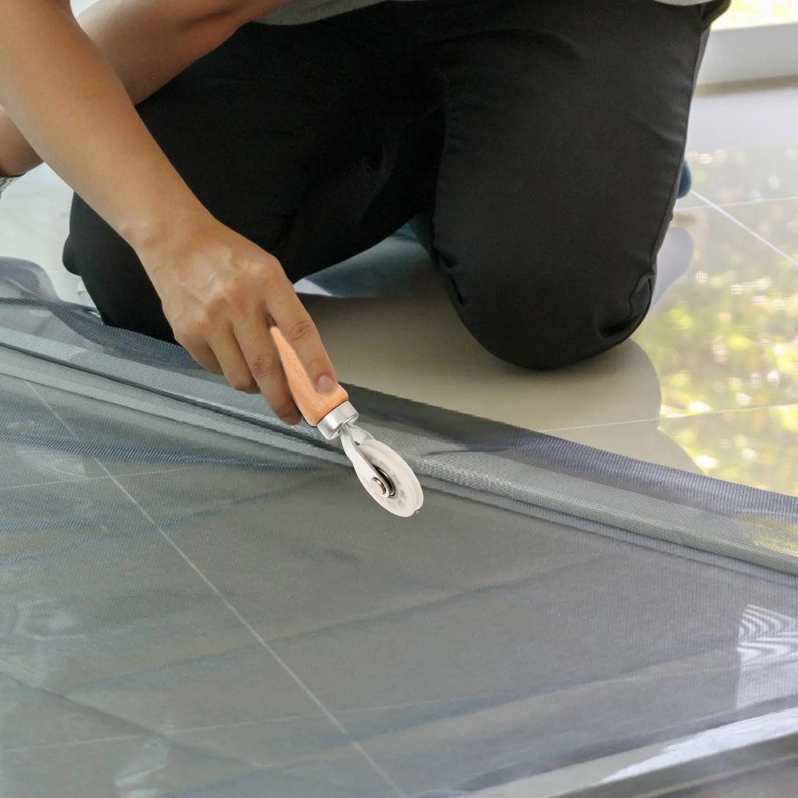 

Professional Screen Roller Tool with Solid Wood Handle Screen Repair Installation Tool for Window Door Mesh Replacement Kit