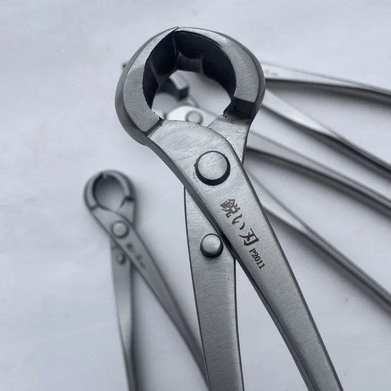 Sharp edged stainless steel ball joint shear ball drawing pliers