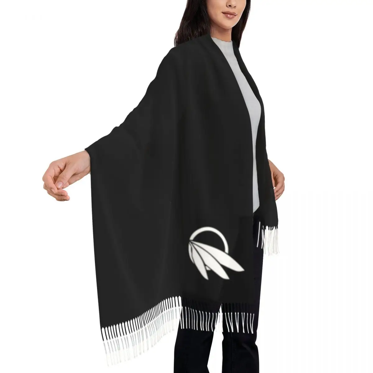 

Маленькая шаль Шарф с кисточками