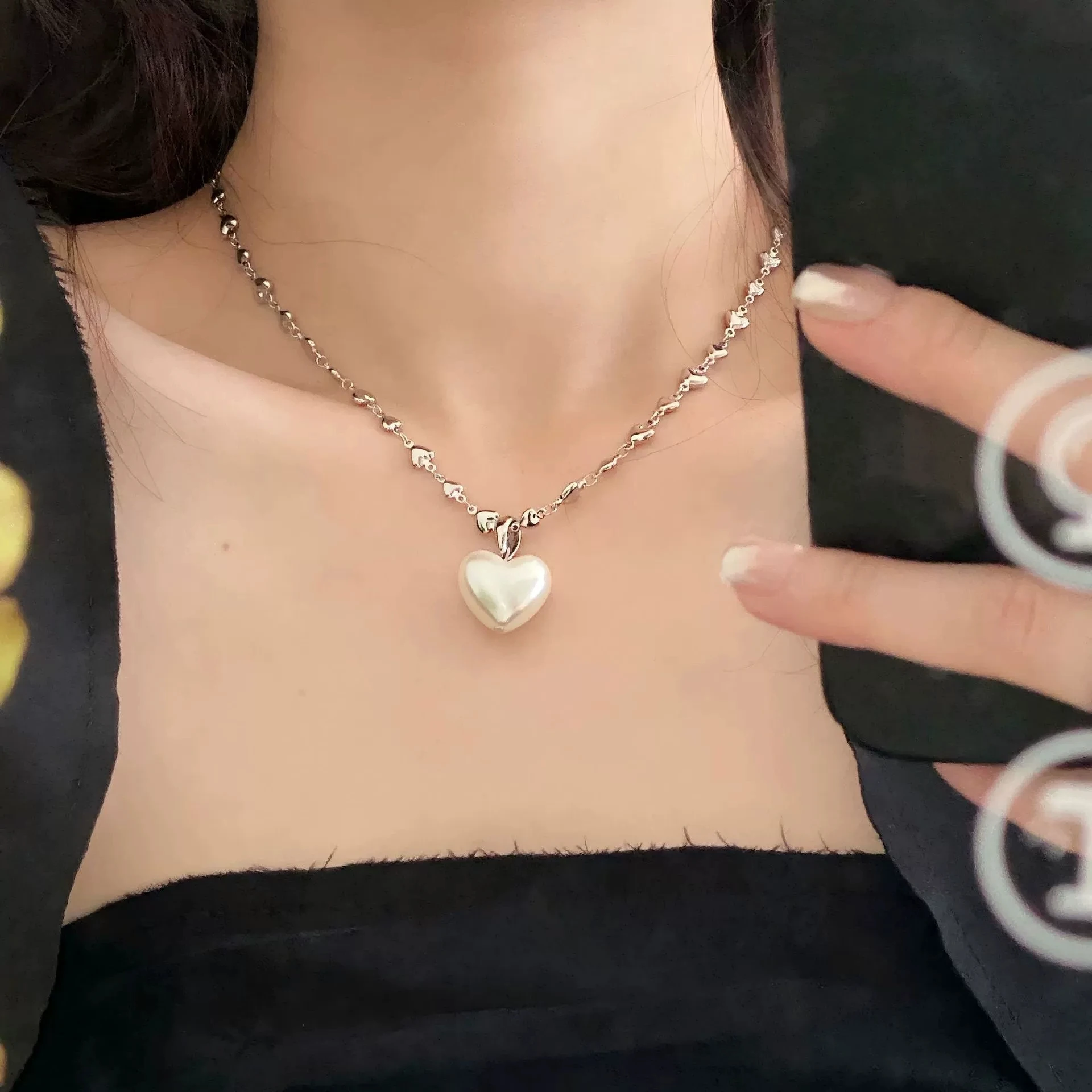 2026 Trendy Vintage Pearl Heart Pendant Stacked Necklace For Women Charm Personalized Neck Jewelry Accessories