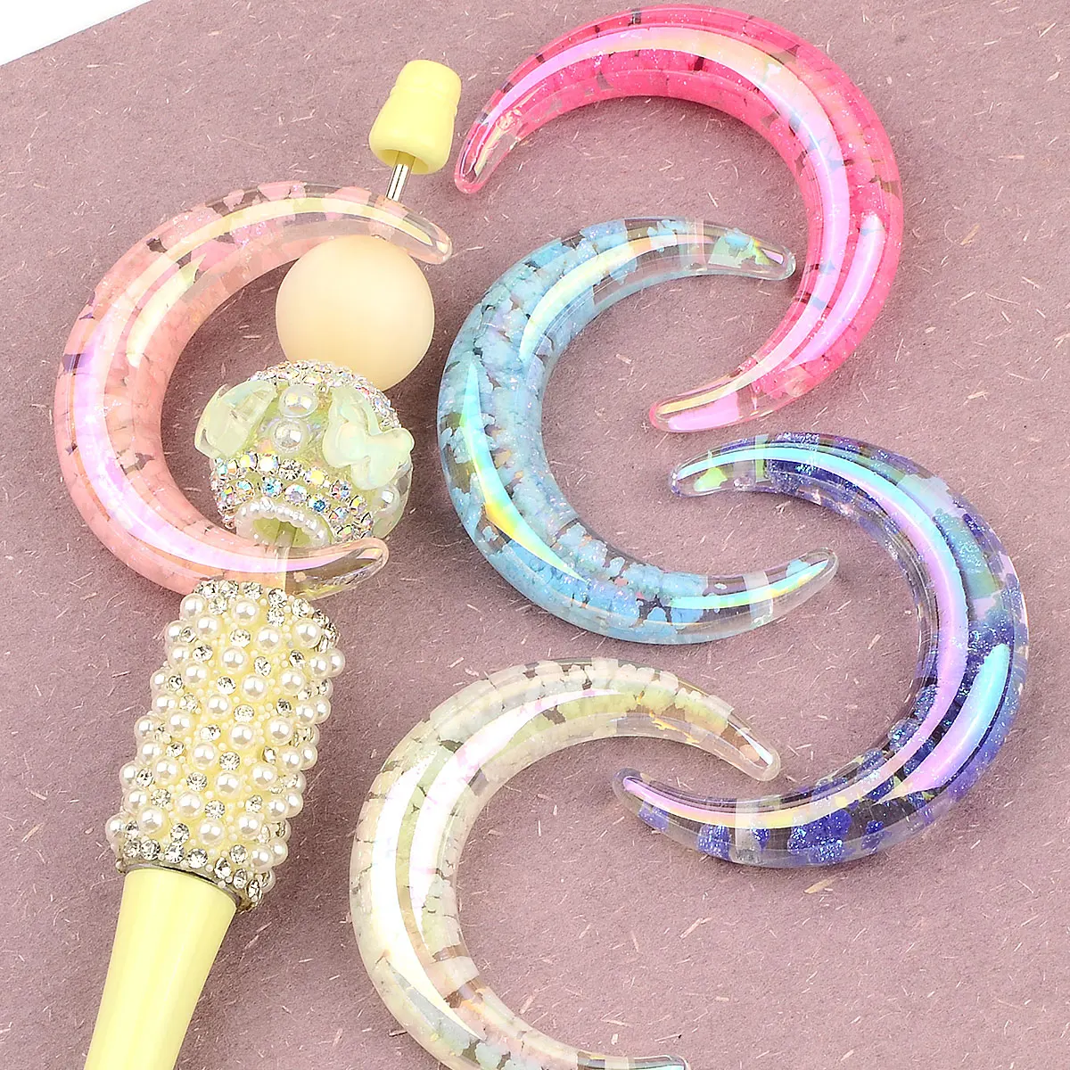 3 قطعة 3.6x4.5 سنتيمتر لون عشوائي مزيج القمر شكل noctilucent السلس الاكريليك الخرز عقد دي اي واي سوار مجوهرات هدية اكسسوارات #1