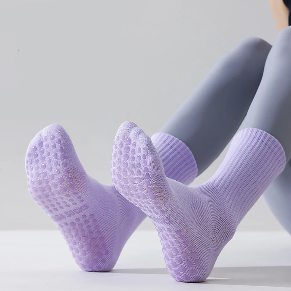 Chaussettes de yoga pour femmes de haute qualité, chaussettes de sport tendance colorées, chaussettes professionnelles respirantes antidérapantes pour le Pilates, chaussettes d'intérieur en coton