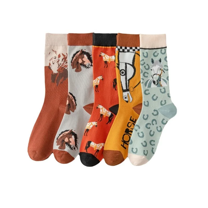 1/5 Pairs Frauen Pferd Druck Retro Mitte Rohr Baumwolle Socken Mode Street Style Schweiß Absorbieren Atmungsaktive Sport Freizeit Socken – Detail 14