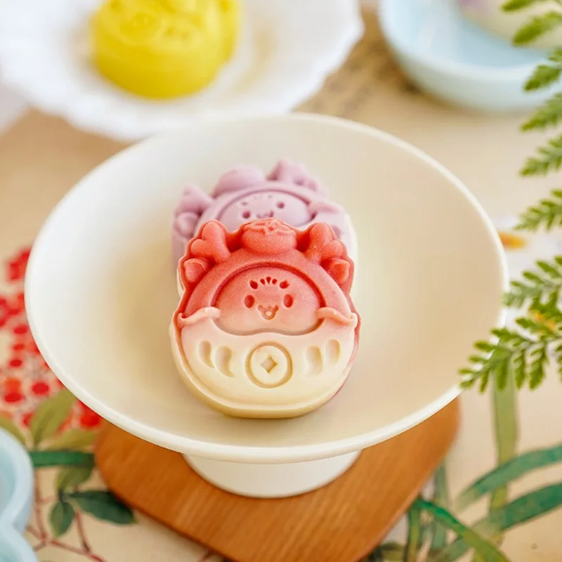 

Dragon Baby Mooncake Press Mold 3D Cute Dragon Year Hand-pressed Stamp with Flower Cookie Cutter Dessert Pastry Decoration Tools