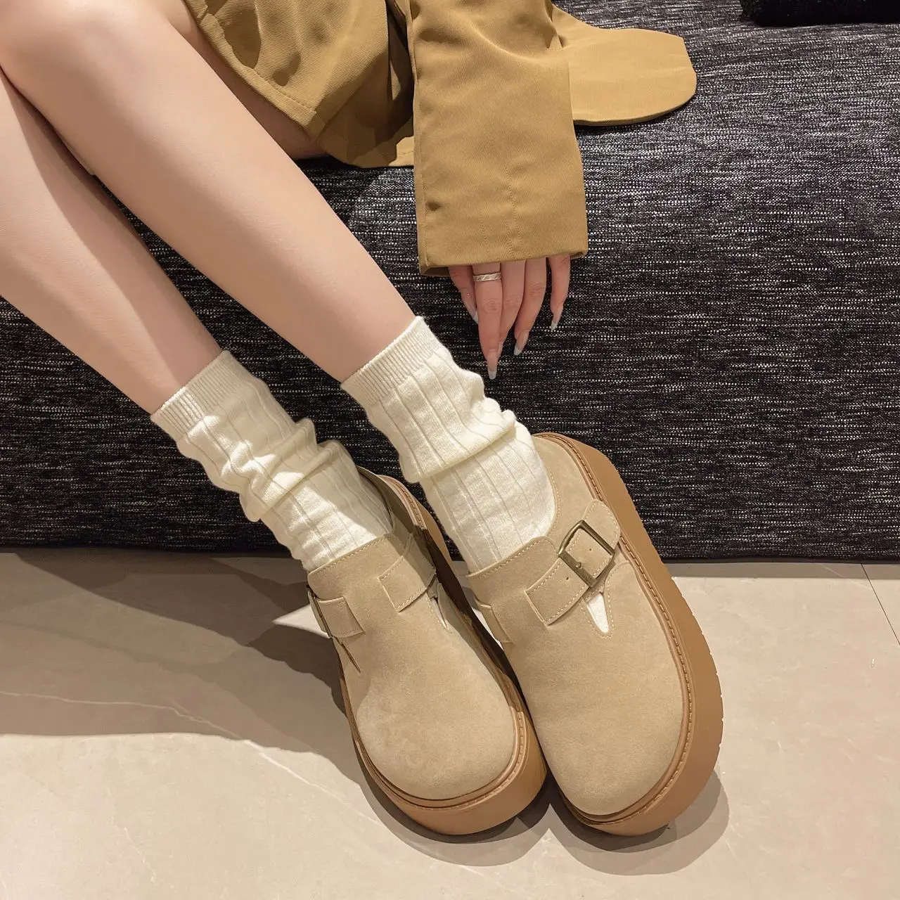 

Comfortable Thi Bot Birkenoes round Toe Outdoor Retro Faion Casual oes Versatile Single oes for Young Women