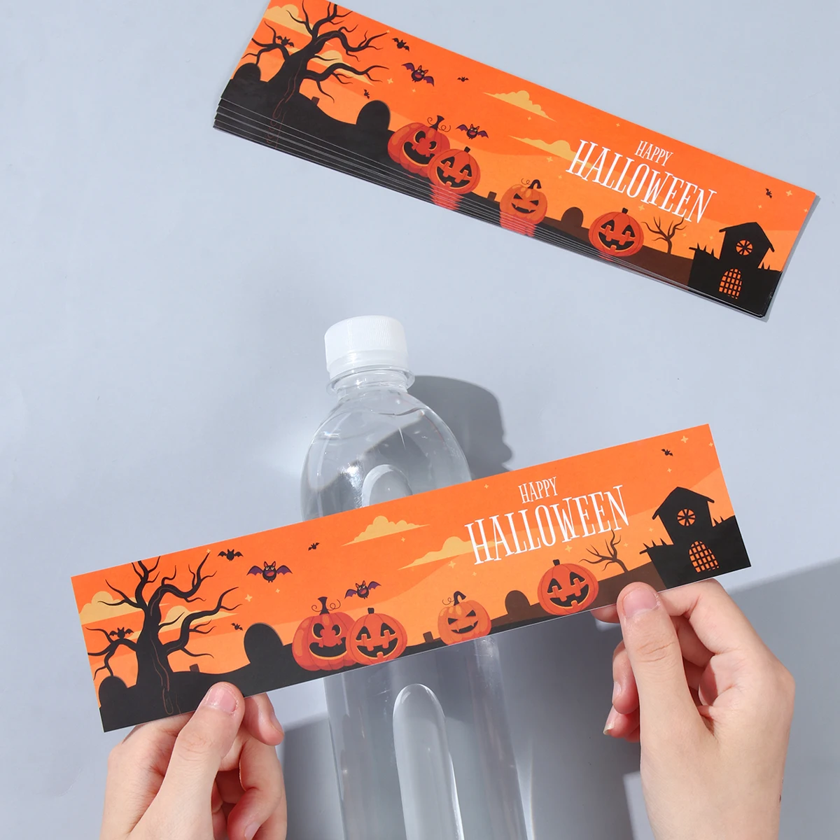 

10/24pcs Pumpkin Ghost Water Bottle Sticker Plastic Bottle Sticker Halloween Decoration 2024 Halloween Party Home Decor Supplies