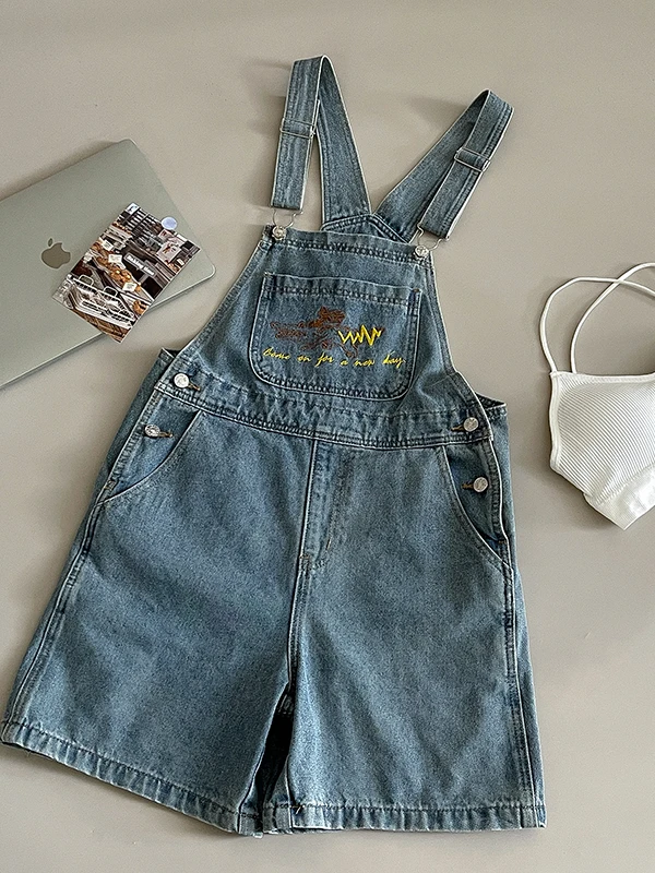

Wedbleser Simple Embroidered Shoulder Strap Wide Leg Jeans Summer 2025 New Clothing Sweet Age Reducing Wide Leg Shorts Trend