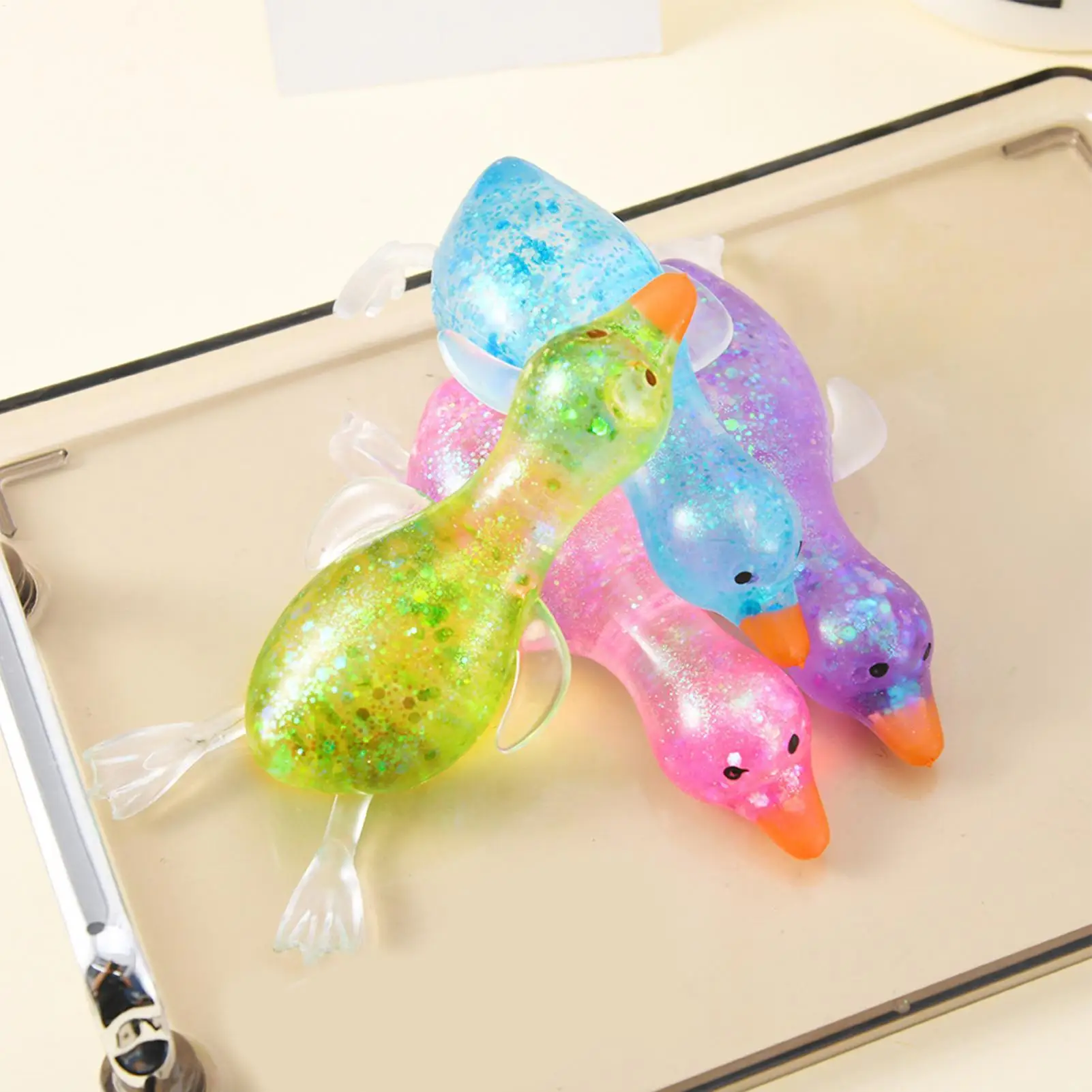 Cute Duck Pinch and Stress Relief Toy Slow Rebound Syrup Ball for Children's Stress Relief Toys