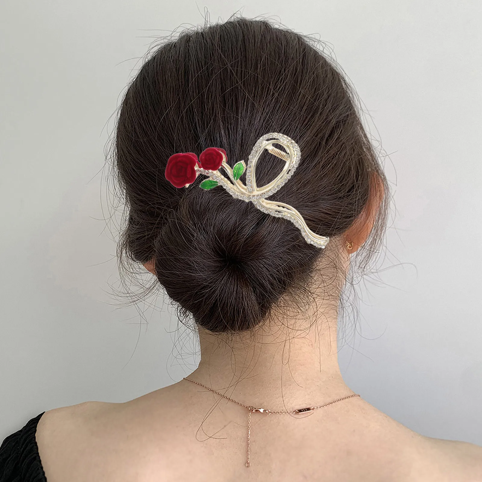 

Rose Hair Clip Vintage Flower Claw Pin Rhinestone Decorated Bling Women Accessories Pearl Barrette Retro Style