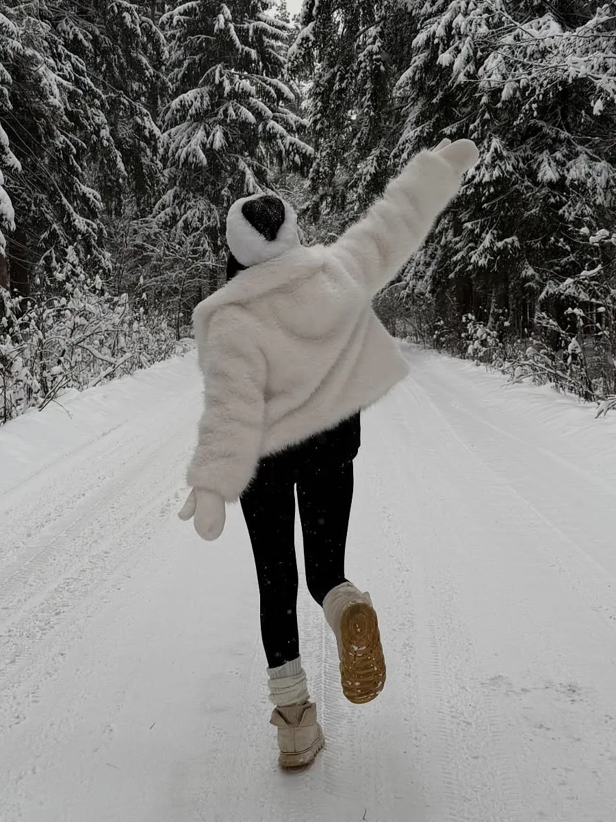 Winter High Quality Faux Fur Coat Women Style Artificial Fur Jacket Eco-friendly Outerwear Soft Warm Thick Trendy Fur Outerwear
