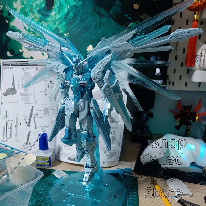 متوفر Daban 6650 Freedom Ver.2.0 Mg 1/100 أزرق ثلجي اللون Zgmf-X10a مجموعة تجميع ألعاب شخصيات الحركة البلاستيك لعبة مجسمة الهدايا