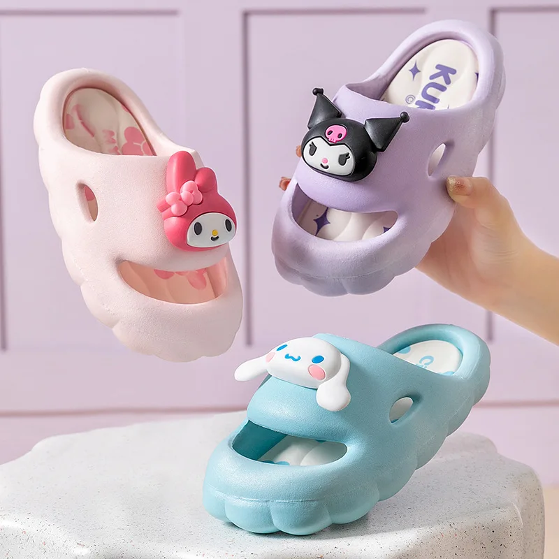 Sanrio kapcie dziecięce Cinnamoroll Kuromi Melody Cartoon Eva kapcie dla dziewczynki letnie grube podeszwy buty antypoślizgowe prezent urodzinowy