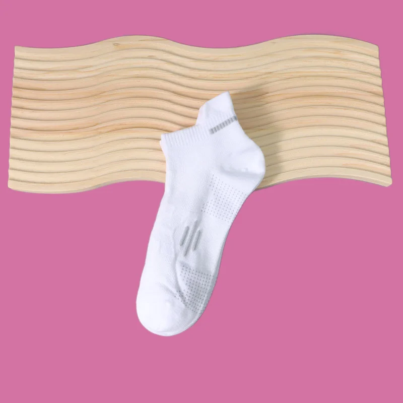 Chaussettes en coton absorbant la sueur pour hommes, chaussettes à tube court, chaussettes respirantes, chaussettes de bateau à talon fin, chaussettes d'été sans chute, solide, 3/6 paires