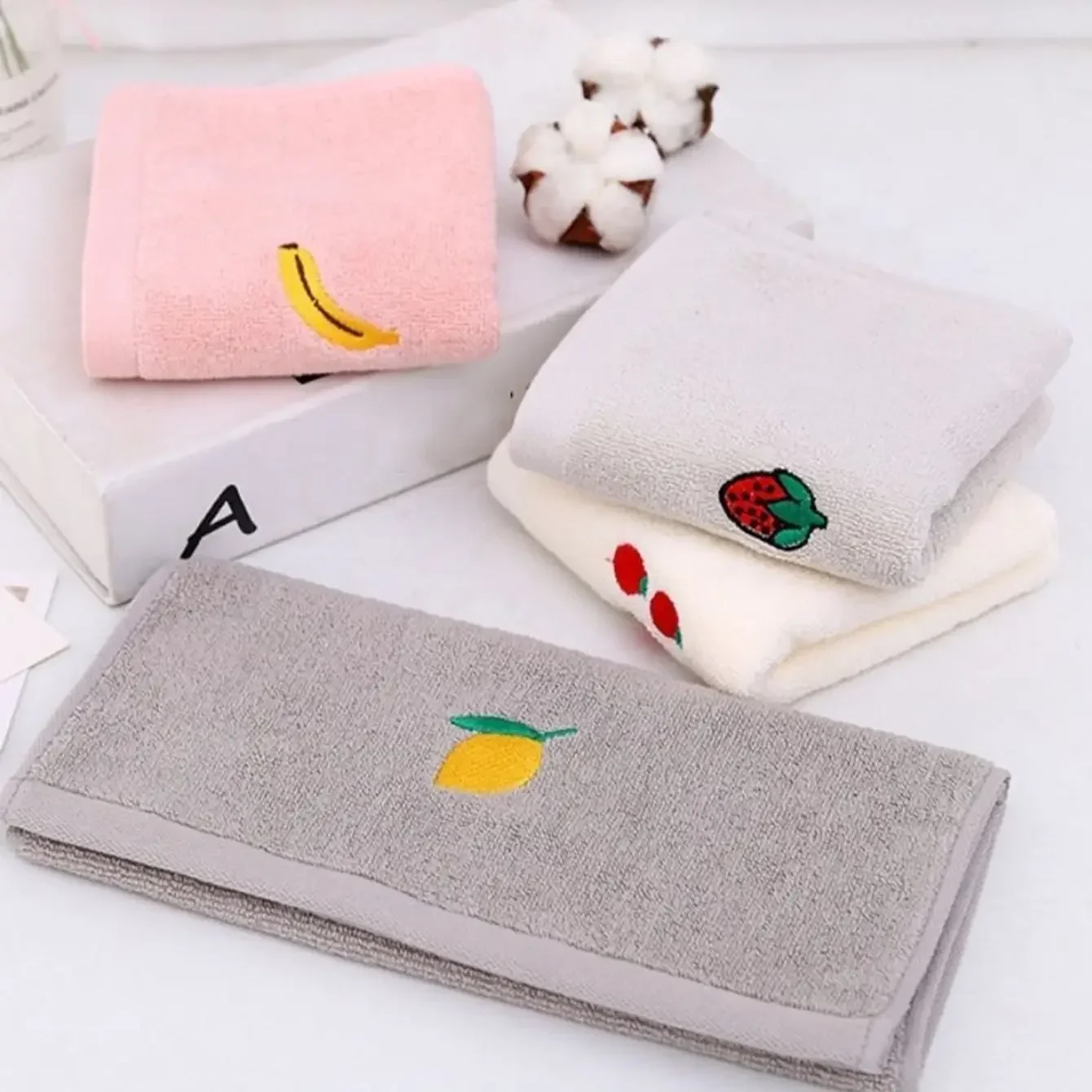 1 pezzo: asciugamano in puro cotone, asciugamano assorbente morbido e addensato per la casa con cartoni animati ricamati interamente in cotone - Colore casuale