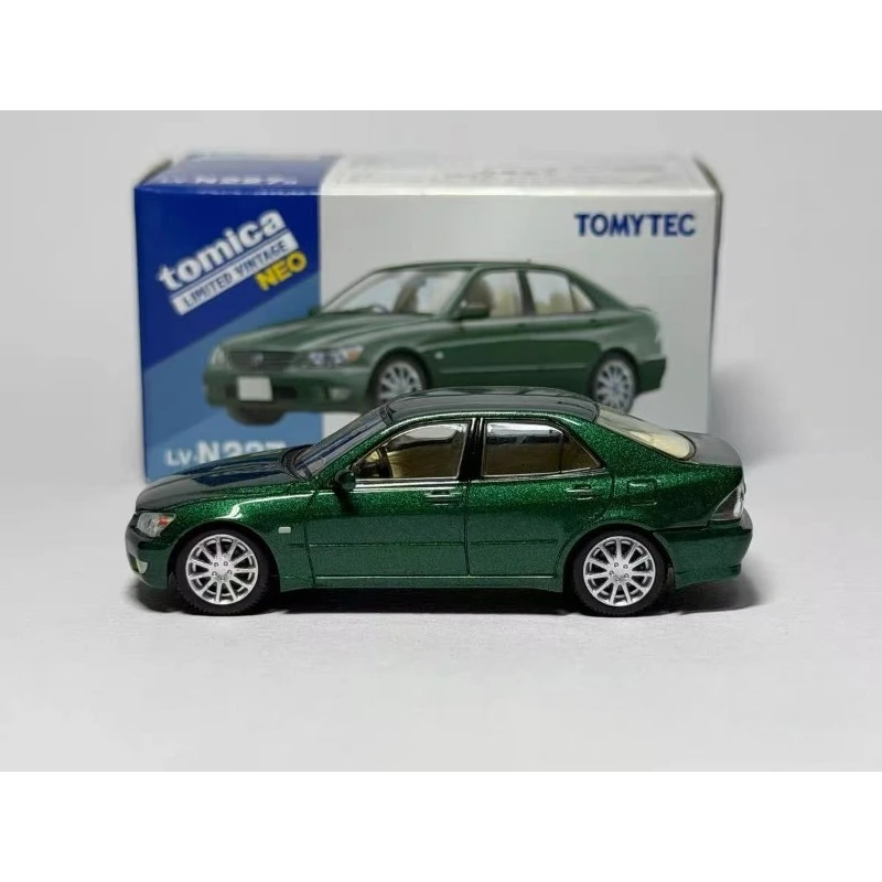 حقيقي في المخزون TAKARA TOMY TOMYTEC TLV 1/64 N227 TOYOTA ALTEZZA RS200 سبيكة موتور مركبة دييكاست نماذج مجموعة ألعاب السيارات
