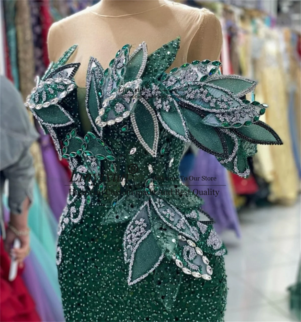 أنيقة الوهم شير الرقبة فساتين حفلة موسيقية مطرزة الدانتيل اللؤلؤ حجر الراين مساء حزب أثواب مخصصة فستان المناسبات الخاصة