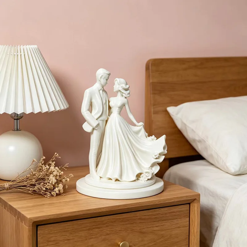 1-Piece Set: Romantic Sculpture of Bride and Groom, Wedding Gift, Home Decor, Timeless Elegance for Newlyweds, Desktop Ornament. Perfect for Valentine's Day, Christmas, as a Gift (Collectible Statue), (Statue Ornament), Ideal for Halloween, Thanksgiving, or Christmas Gifts, Also Suitable as a Giveaway, Classmate Gift, Birthday Gift, Holiday Gift, Classroom Prize