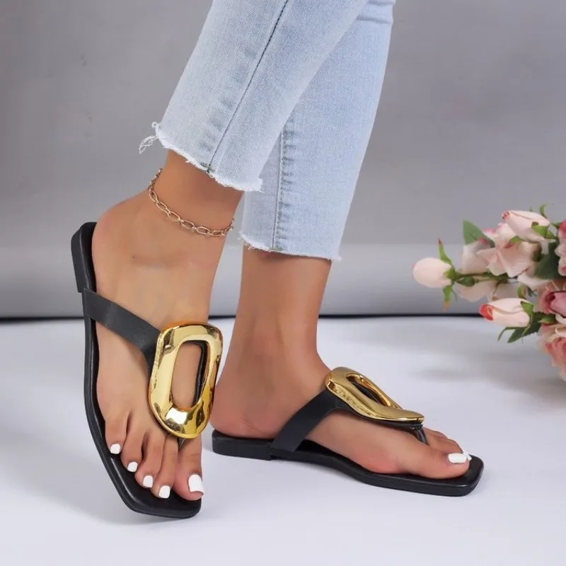Trend Women Slippers Luxury Flats Sandals Flip Flops 2025 Summer Beach Slippers Fashion Metal Shoes Lightweight Slides Women