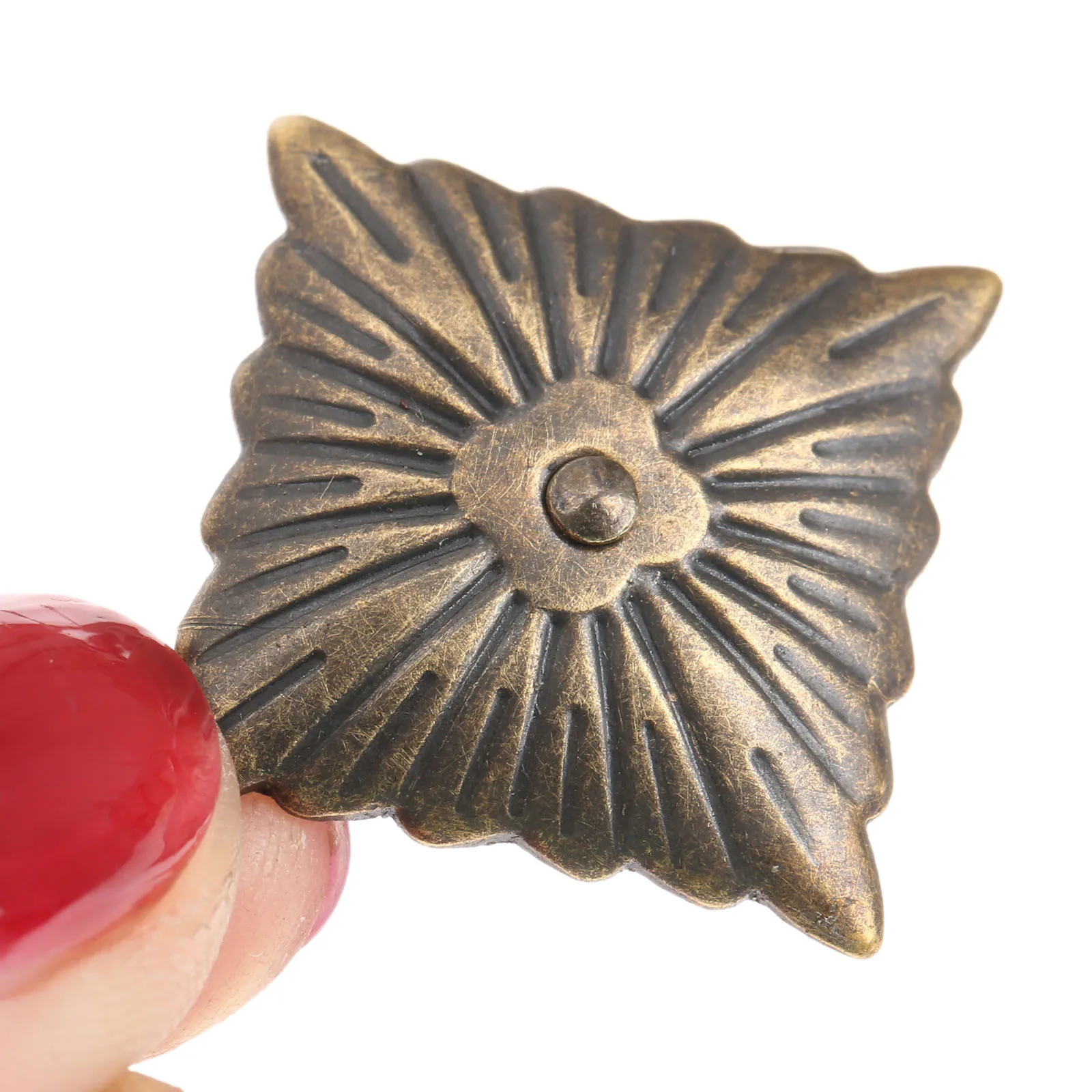 100Pcs 21x21mm Upholstery Nails Antique Bronze Decorative Upholstery Nails Tack Studs Door Sofa Home Decor Furniture Hardware