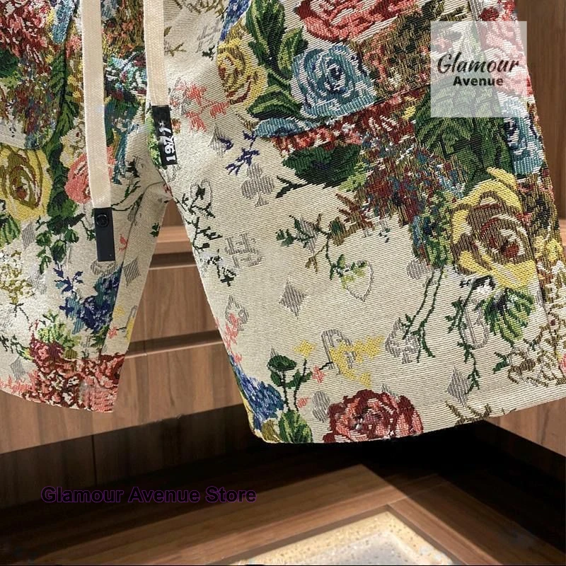 Korean retro painted rose flower shorts women's summer new fashion personalized beach pants fashion printed casual pants.