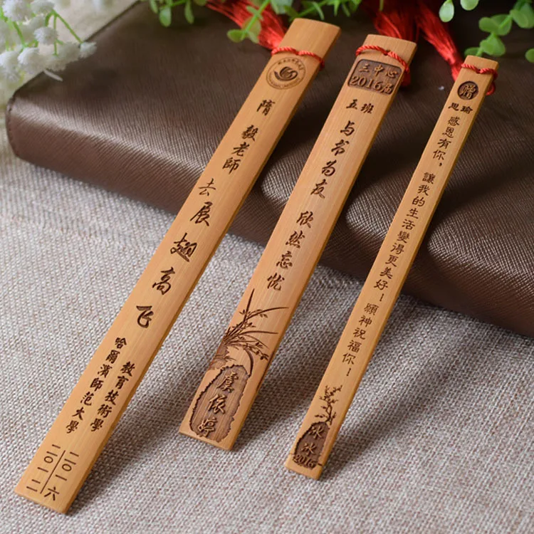 Chinese style creativity simple literary artistic graduation souvenirs antique personalized lettering carved bamboo bookmarks